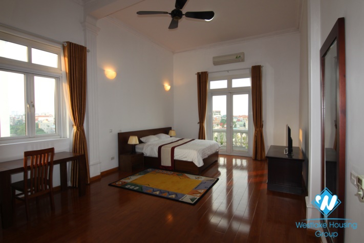 Spacious 3 bedroom apartment available for rent on Xuan Dieu street, Tay Ho, Hanoi.