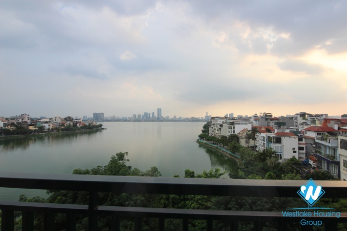 Spacious 3 bedroom apartment available for rent on Xuan Dieu street, Tay Ho, Hanoi.
