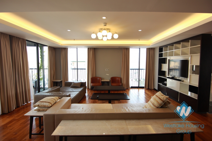 A brillian 3 bedroom apartment for rent in Hoan Kiem