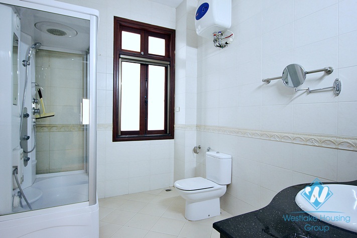 Lake view house with 5 bedrooms in Tay Ho