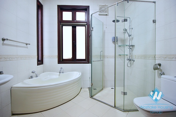 Lake view house with 5 bedrooms in Tay Ho