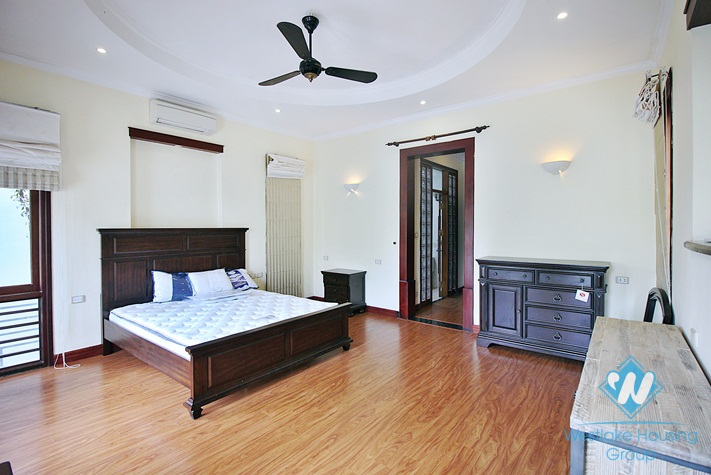 Lake view house with 5 bedrooms in Tay Ho