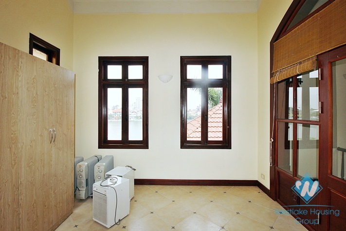 Lake view house with 5 bedrooms in Tay Ho