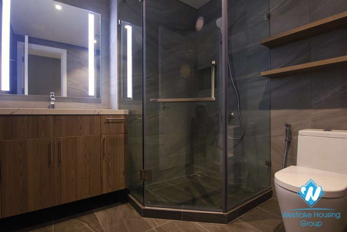 A fabulous brand- new 2 bedroom apartment for rent on Thuy Khue street