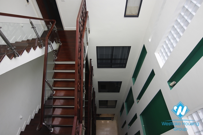 Four bedroom house for rent in the center of Hai Ba Trung district near Vincom Ba Trieu