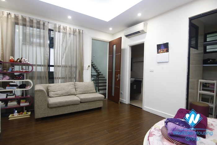 Four bedroom house for rent in the center of Hai Ba Trung district near Vincom Ba Trieu