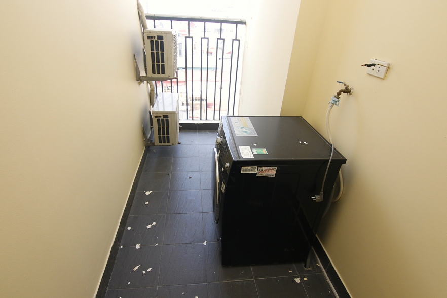 Bright modern 3-bedroom apartment for rent in Ba Dinh