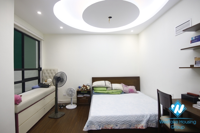 Four bedroom house for rent in the center of Hai Ba Trung district near Vincom Ba Trieu