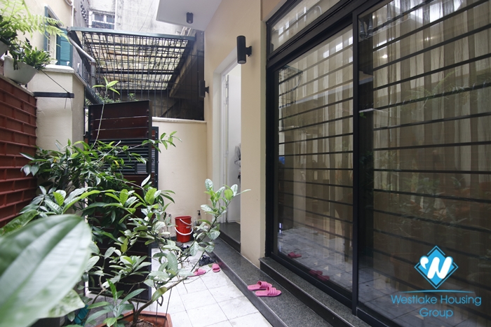 Four bedroom house for rent in the center of Hai Ba Trung district near Vincom Ba Trieu