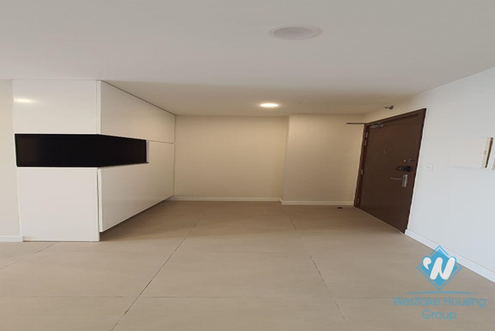High floor three bedrooms apartment for rent in Kosmo Tay Ho