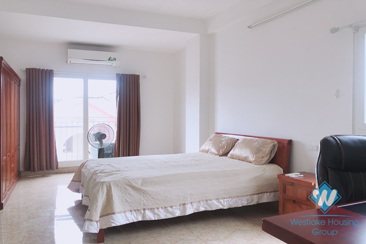 Two bedroom apartment for rent in Nguyen Chi Thanh, Dong Da, Ha Noi