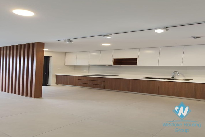 High floor three bedrooms apartment for rent in Kosmo Tay Ho