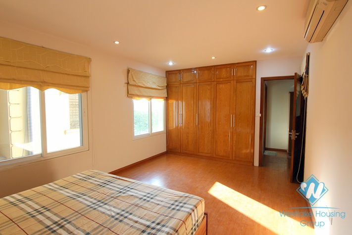 Duplex and lakeview apartment for rent in Nghi Tam village, Tay Ho.
