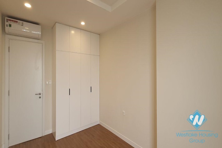 High floor three bedrooms apartment for rent in Kosmo Tay Ho