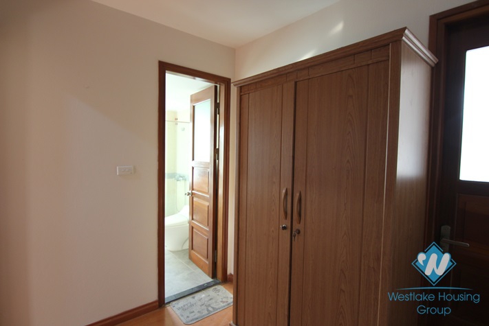 Duplex and lakeview apartment for rent in Nghi Tam village, Tay Ho.