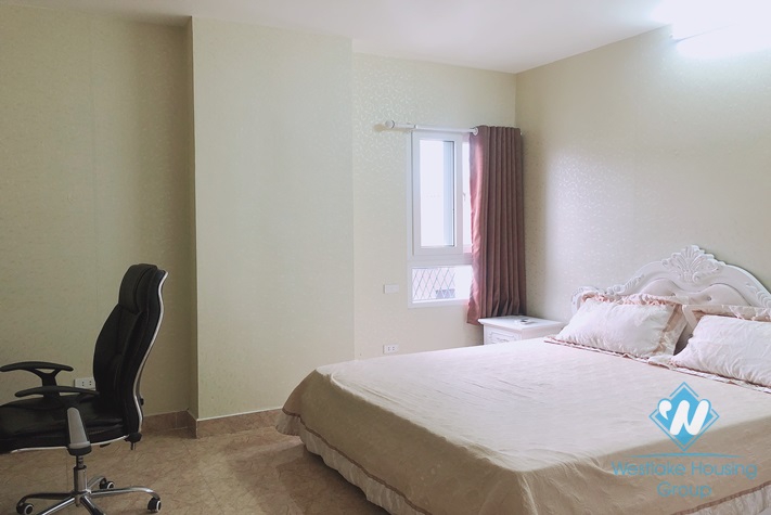 Two bedroom apartment for rent in Nguyen Chi Thanh, Dong Da, Ha Noi