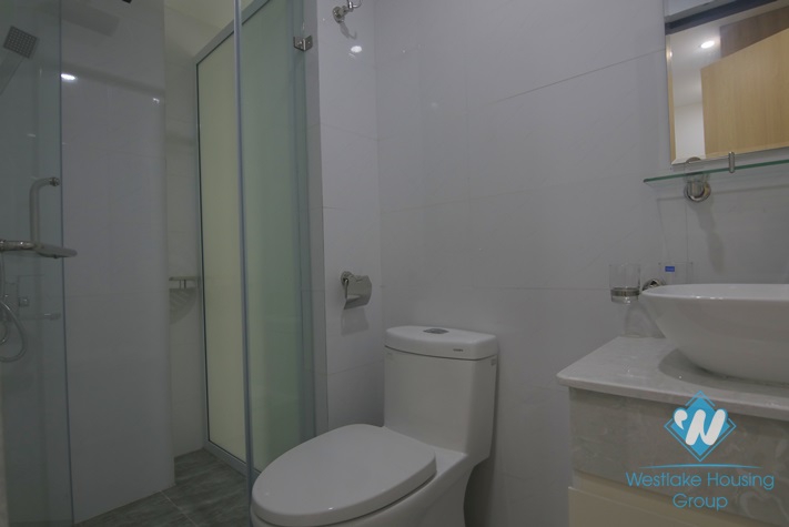 Brand new 2 bedrooms apartment for rent in Doi Can st, Ba Dinh