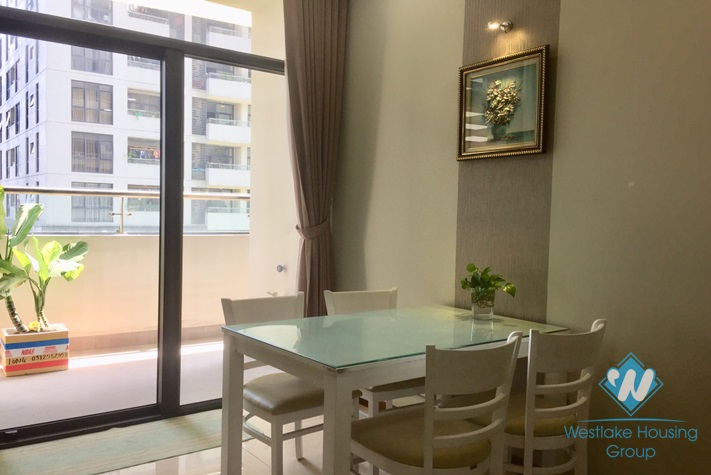 A nicely 2 bedrooms apartment for rent in Trang An complex, Cau Giay, Ha Noi