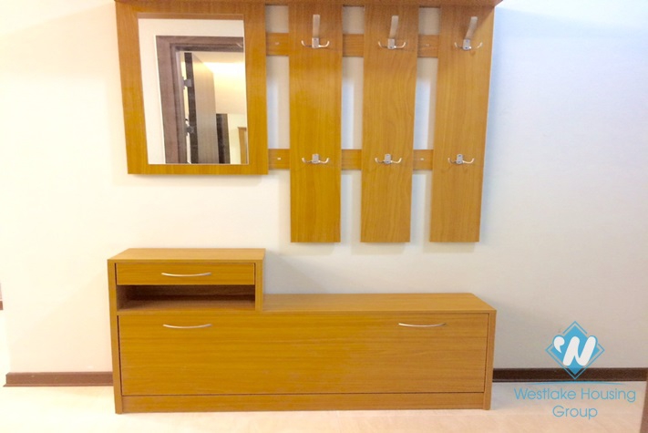 A nicely 2 bedrooms apartment for rent in Trang An complex, Cau Giay, Ha Noi