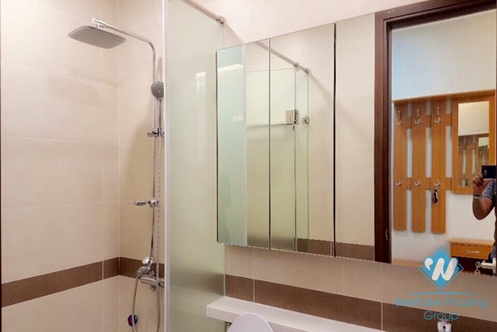 A nicely 2 bedrooms apartment for rent in Trang An complex, Cau Giay, Ha Noi