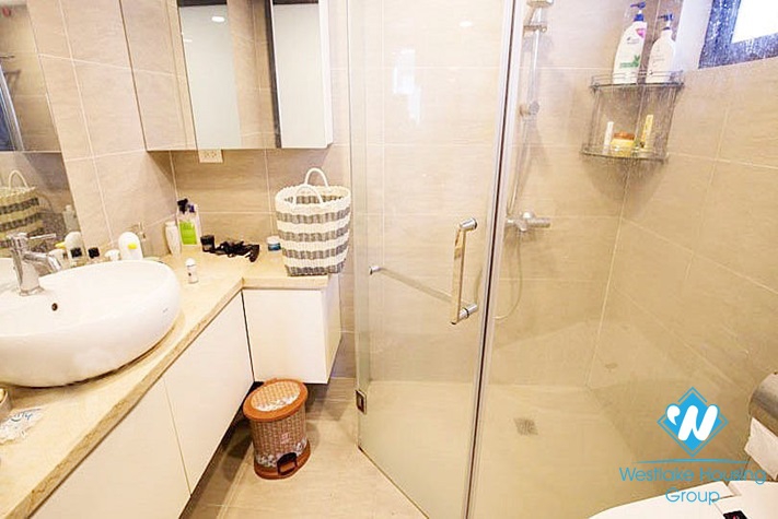 A spacious, modern apartment with 3 bedrooms for rent in Ciputra Block 