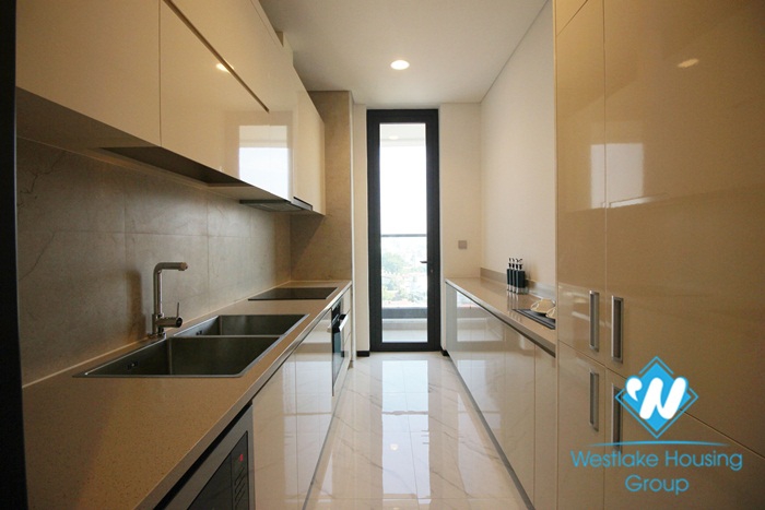 Splendid, high class serviced apartment for rent on Doi Can, Ba Dinh