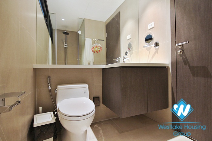 A modern 2 bedroom apartment for rent on Xuan Dieu street, Tay Ho