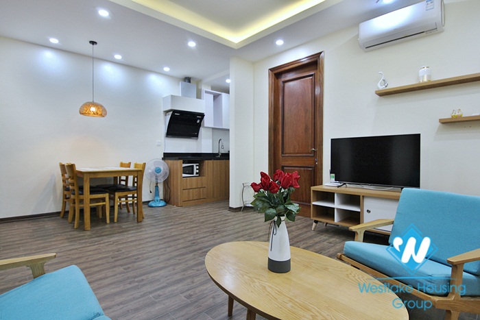 A good-priced 1 bedroom apartment for rent on Dang Thai Mai street