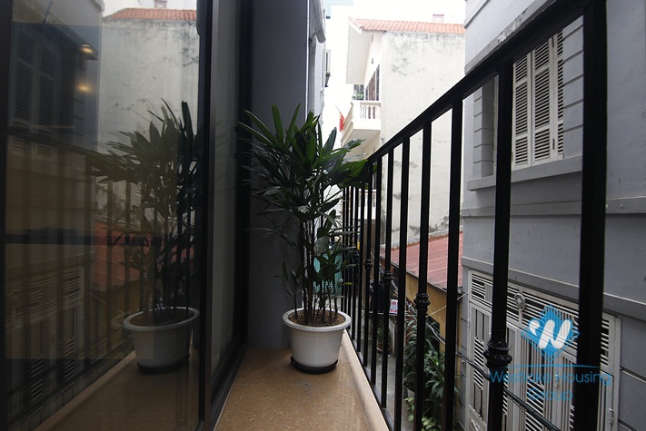 A furnished 1 bedroom apartment for rent on Dao Tan street