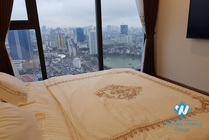 Two bedrooms apartment in M2 Building - Vinhome Metropolis for rent, Ba Dinh District 