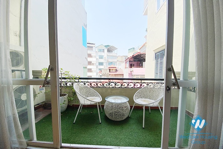 Nice one bedroom for rent in Nguyen Khac Hieu st, Truc Bach, Ha Noi