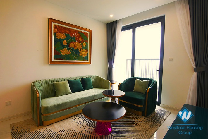 New and gorgeous 3 bedroom apartment for rent in My Dinh Peal
