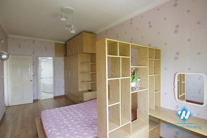 Three bedrooms apartment for rent in Vimeco, Pham Hung, Cau Giay
