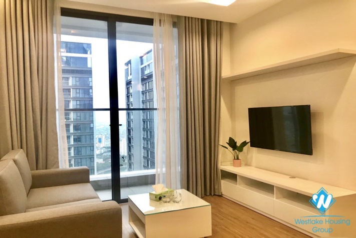  A Beautiful 1 bedroom Apartment in M1- Vinhome Metropolis for rent
