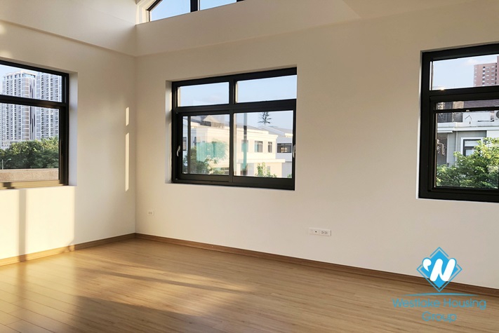 An amazing massive villa for rent in StarLake Compound