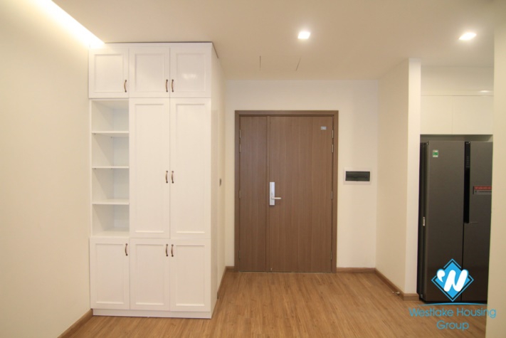 A Bright Spacious and High Quality 3 bedroom  for rent in Vinhome Metropolis 