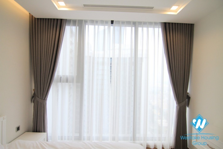 A Bright Spacious and High Quality 3 bedroom  for rent in Vinhome Metropolis 