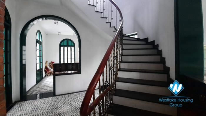 House for rent suitable for office and restaurant in Gia Lam district