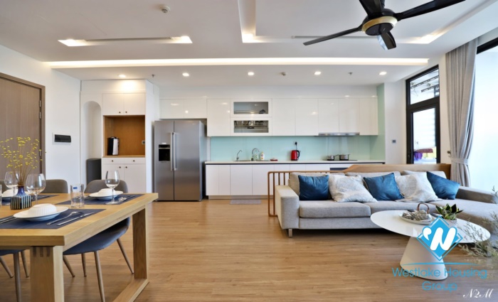 New and modern 3 bedroom apartment for rent in Vinhome metropolis, Ba dinh