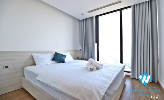 New and modern 3 bedroom apartment for rent in Vinhome metropolis, Ba dinh