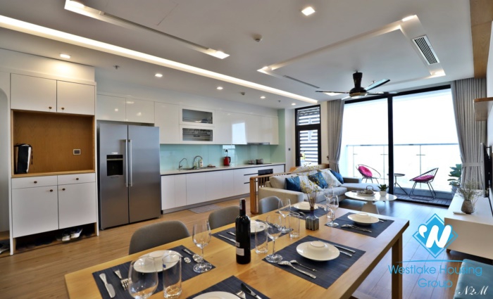 New and modern 3 bedroom apartment for rent in Vinhome metropolis, Ba dinh