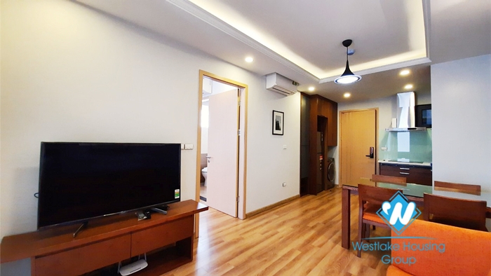 1 bedroom for rent in the center of Hai Ba Trung district next to Vincom Ba Trieu.