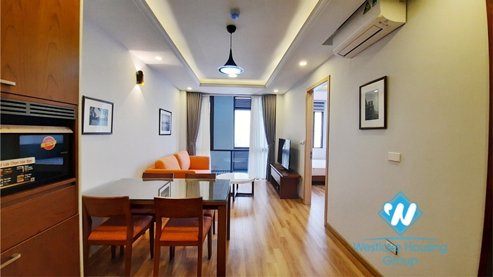 1 bedroom for rent in the center of Hai Ba Trung district next to Vincom Ba Trieu.