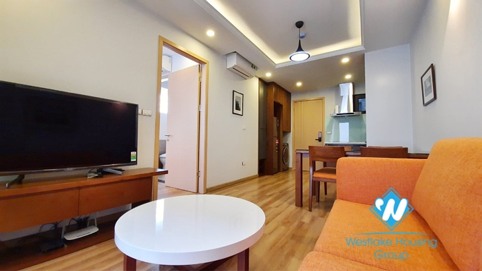 1 bedroom for rent in the center of Hai Ba Trung district next to Vincom Ba Trieu.