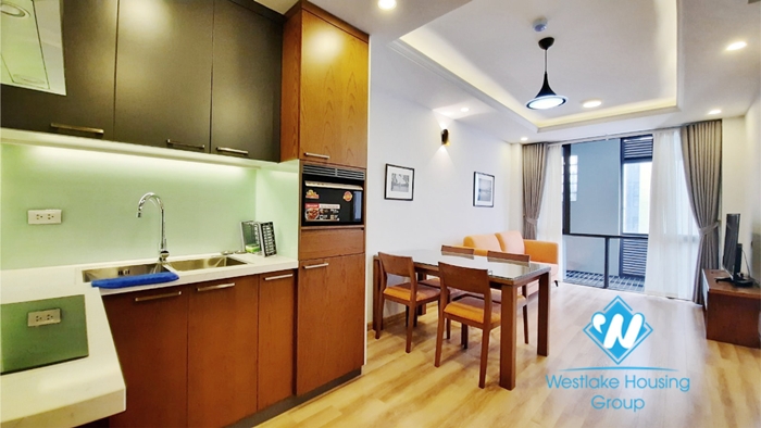 1 bedroom for rent in the center of Hai Ba Trung district next to Vincom Ba Trieu.