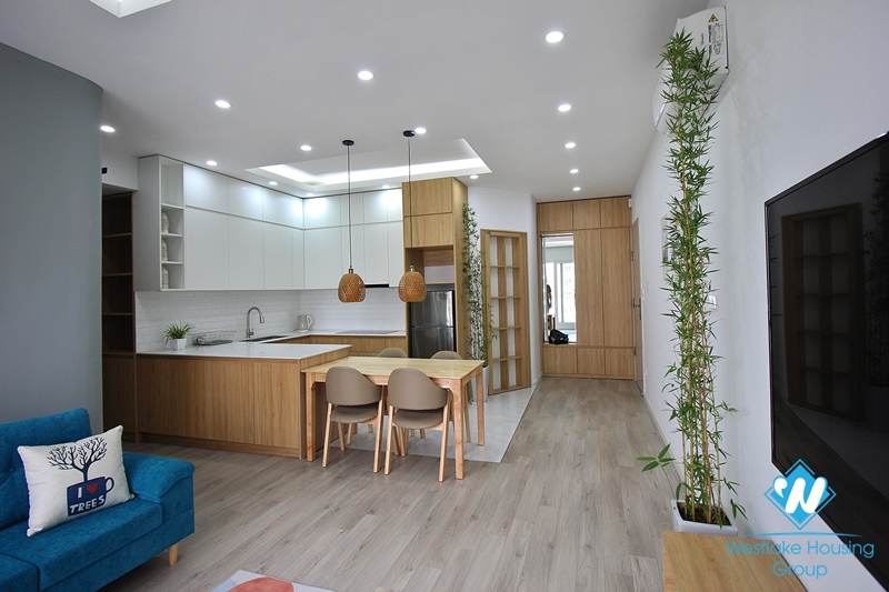Stunning one bedroom apartment for rent on Lac Long Quan 