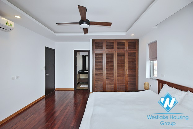 A 4 bedroom apartment with stunning lake view and huge balcony in Tay Ho, Ha Noi