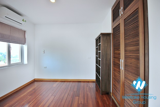 A 4 bedroom apartment with stunning lake view and huge balcony in Tay Ho, Ha Noi