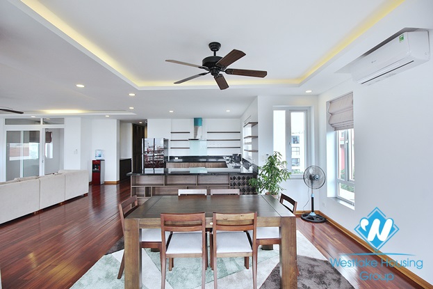 A 4 bedroom apartment with stunning lake view and huge balcony in Tay Ho, Ha Noi