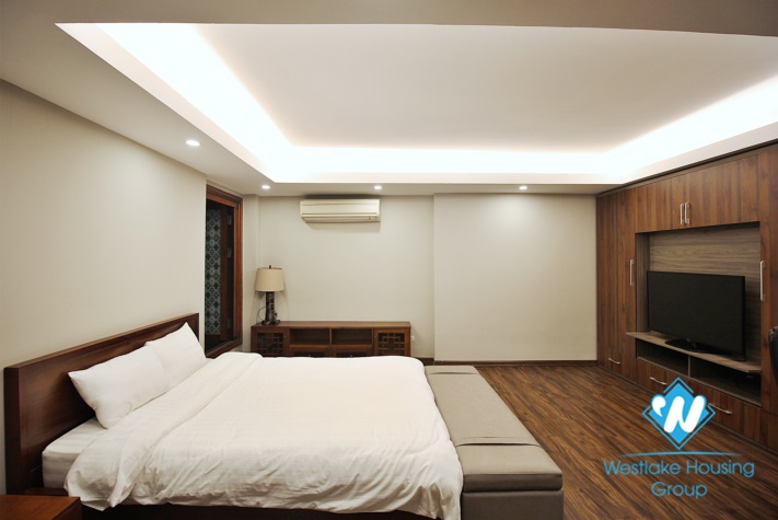  A Spacious one bedroom apartment with high quality furniture for rent in Nhat Chieu